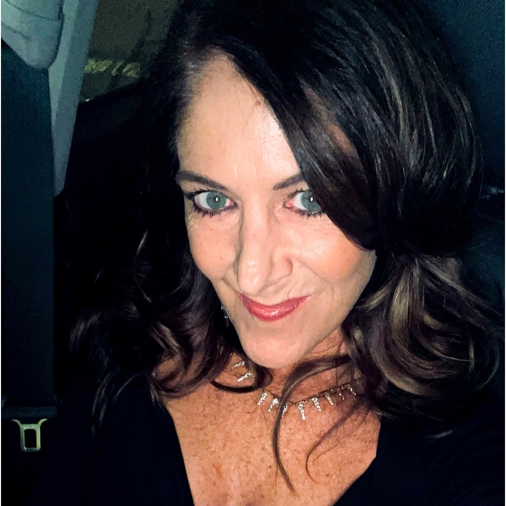 Meet your Posher, Deborah